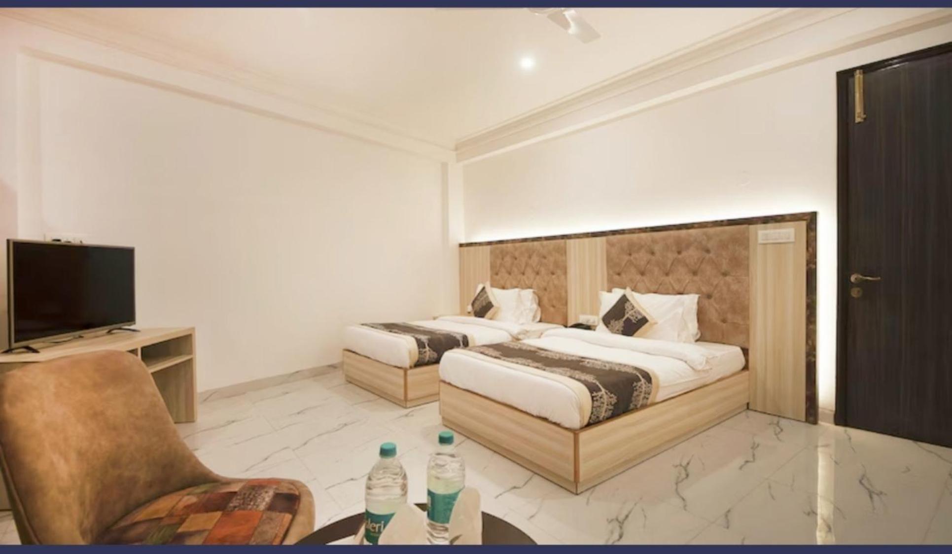 Hotel Almora Inn - Near By Delhi International Airport - With Free Airport Pickup And Drop Νέο Δελχί Εξωτερικό φωτογραφία