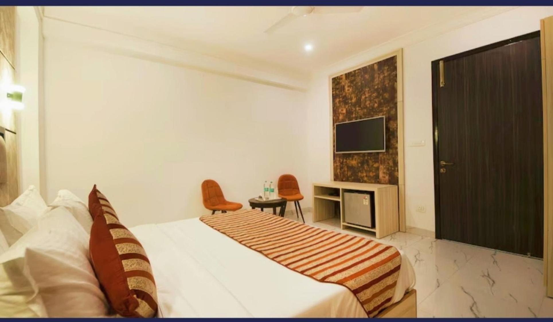 Hotel Almora Inn - Near By Delhi International Airport - With Free Airport Pickup And Drop Νέο Δελχί Εξωτερικό φωτογραφία