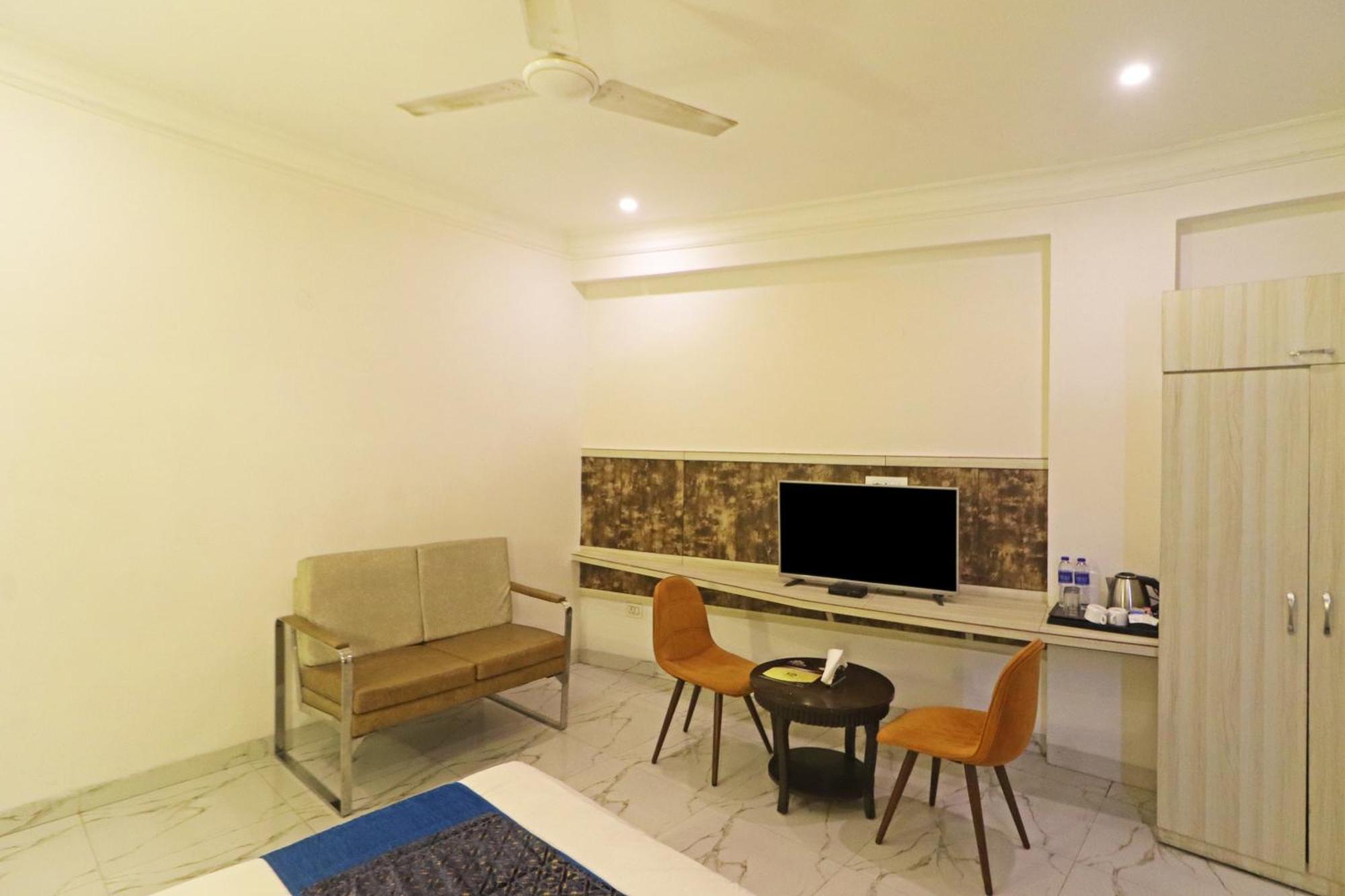 Hotel Almora Inn - Near By Delhi International Airport - With Free Airport Pickup And Drop Νέο Δελχί Εξωτερικό φωτογραφία