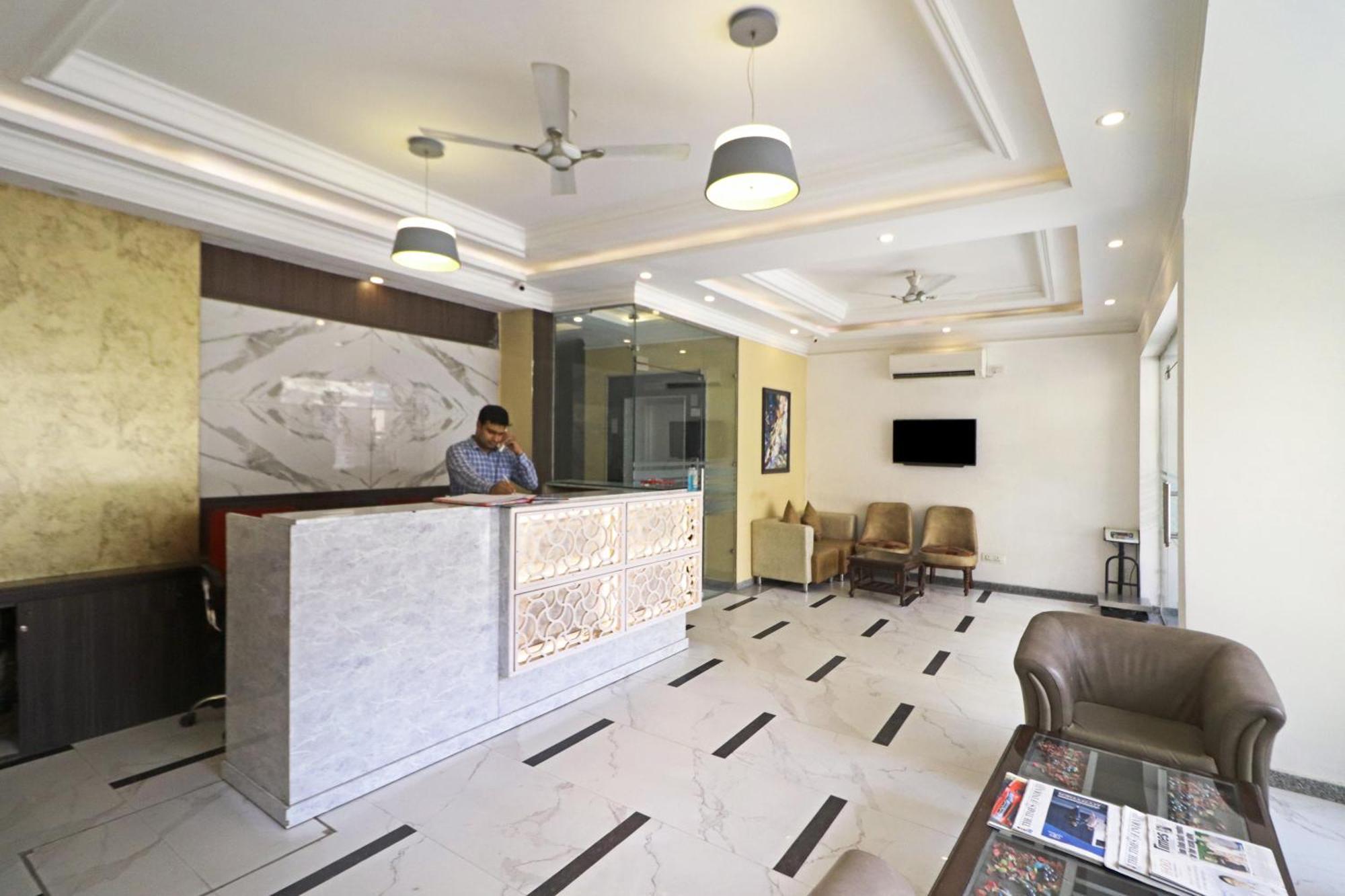 Hotel Almora Inn - Near By Delhi International Airport - With Free Airport Pickup And Drop Νέο Δελχί Εξωτερικό φωτογραφία