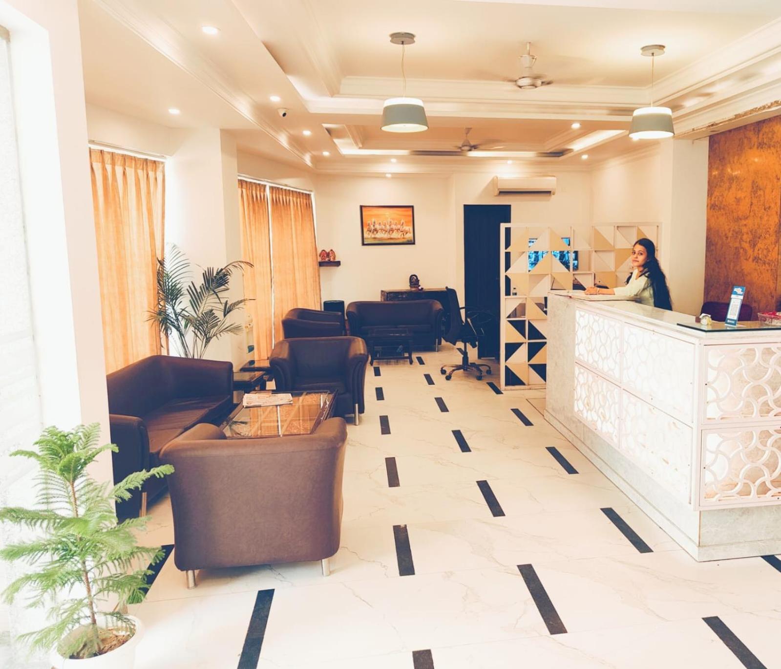 Hotel Almora Inn - Near By Delhi International Airport - With Free Airport Pickup And Drop Νέο Δελχί Εξωτερικό φωτογραφία