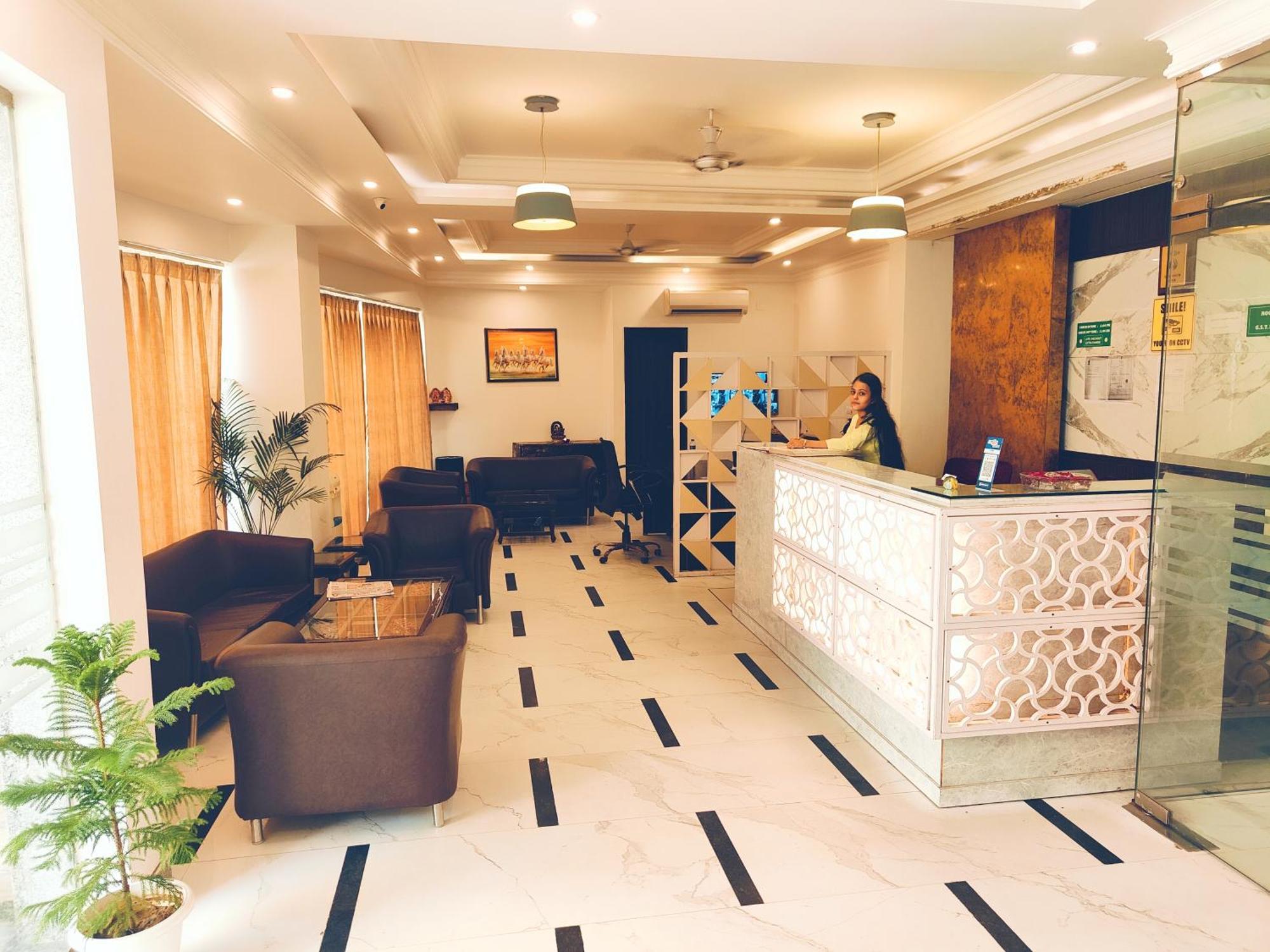 Hotel Almora Inn - Near By Delhi International Airport - With Free Airport Pickup And Drop Νέο Δελχί Εξωτερικό φωτογραφία